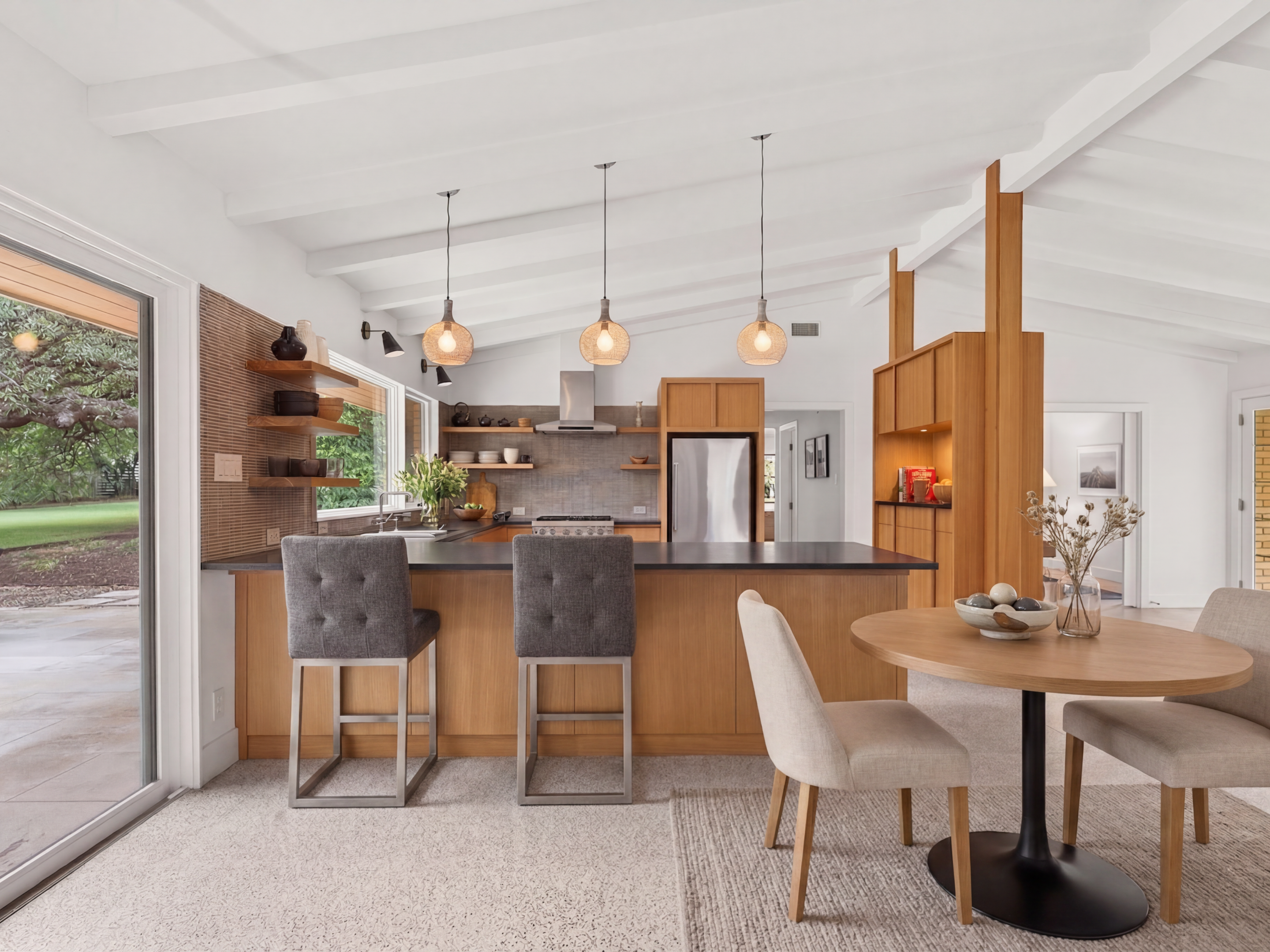 Modern Estate, CA transformation 2 - After
